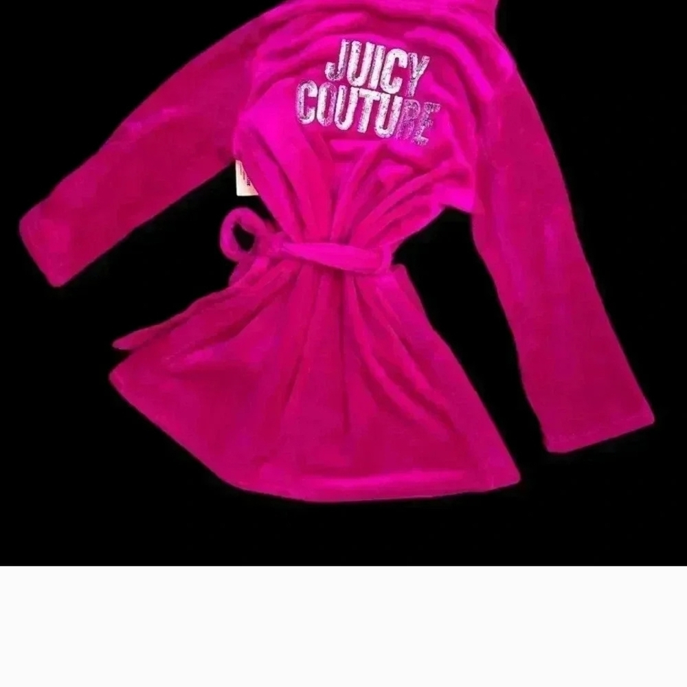 Juicy Couture Fuchsia Plush Robe